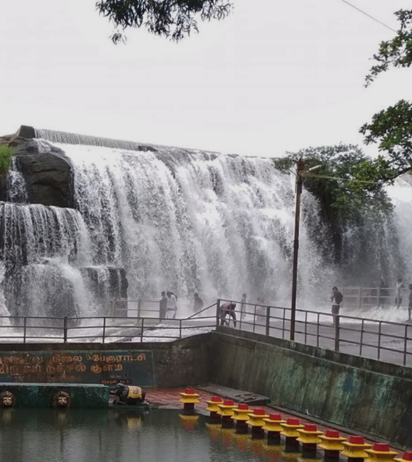 Thirparappu Waterfalls
